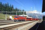 RhB BERNINA-EXPRESS B-Entlastungszug 2321 von Chur nach Tirano am 11.09.1995 Einfahrt Pontresina mit E-Lok Ge 4/4III 645 - B 2264 - B 2262 - BD 2371 - B 2466 - B 2468 - D 4035 - B 2462 - B 2091 - B