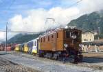 RhB Dienst-EXTRAZUG fr RHTIA INCOMING 9217 von Samedan nach Zuoz am 04.09.1996 Ausfahrt Samedan mit Oldtimer-E-Lok Ge 4/6 353 - WRS 3821 - B 2096 - A 1102 - B 2060 - B 2091.