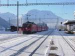 RhB Ge 4/4 II 623 mit REG 721 Scuol-Tarasp-Pontresina am 11.01.03 in Bever