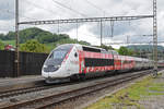 TGV Lyria 4414 durchfährt den Bahnhof Gelterkinden.