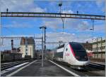 Auch  Lyria  reagiert rasch auf Kritik und so verlsst ein erfreulich sauberer TGV 4417 Lausanne Richtung Paris. 
9. Feb. 2013