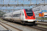 ICN 500 034  Gustav Wenk  durchfährt am 10.06.2024 den Bahnhof Rupperswil.