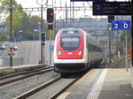 SBB - ICN Alice Rivaz bei der durchfahrt im Bahnhof von Nyon am 09.04.2016