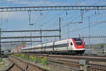 ICN 500 003  Madame de Stael  durchfährt den Bahnhof Muttenz. Die Aufnahme stammt vom 11.04.2016.