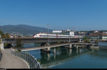 Ein ICN nach Lausanne überfährt am 24. September 2016 eine der vielen Aarebrücken in Olten.