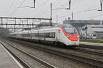 RABe 501 009-1 Giruno durchfährt am 17.02.2025 den Bahnhof Rupperswil.