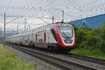 RABe 502 206-1 Twindexx fährt am 03.06.2024 Richtung Station Itingen.