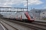 RABe 502 225-1 Twindexx durchfährt am 10.06.2024 den Bahnhof Rupperswil.