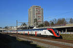 RABDe 502 009-9 Twindexx fährt Richtung Bahnhof Muttenz.