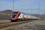 RABe 502 215-2 Twindexx durchfährt den Bahnhof Gelterkinden.