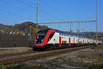 RABe 502 205-3 Twindexx durchfährt den Bahnhof Gelterkinden.