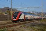 RABe 502 221-0 Twindexx, durchfährt den Bahnhof Gelterkinden.