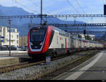 SBB - Triebzug  502 017-2 bei der einfahrt im Bhf.