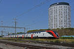 RABDe 502 008-1 Twindexx durchfährt den Bahnhof Pratteln. Die Aufnahme stammt vom 18.06.2022.