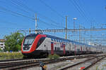 RABe 502 005-7 Twindexx durchfährt den Bahnhof Pratteln.