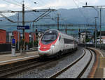 SBB - Triebzug RABe 503 ??? bei der Durchfahrt im Bahnhof von Schwyz am 31.08.2019