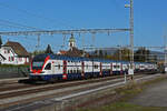 RABe 511 034 KISS durchfährt am 27.10.2023 den Bahnhof Rupperswil.