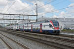 RABe 511 051 durchfährt am 10.06.2024 den Bahnhof Rupperswil.