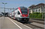 Der 511 103 bei der Ausfahrt in Renens (VD) als RE 2629 von Genve nach Lausanne.