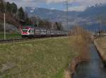 Auf der Fahrt von Chur nach St. Gallen (Wil) wird der „RHEINTAL-EXPRESS“ RE 3828 in Krze Trbbach passieren (16.03.2014).