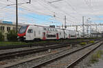 RABe 512 028-7 KISS durchfährt am 05.10.2024 den Bahnhof Pratteln.