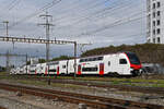 RABe 512 019-6 KISS durchfährt am 10.09.2024 den Bahnhof Pratteln.