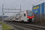 RABe 512 017-0 KISS fährt am 02.01.2025 Richtung Station Itingen.