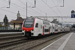 RABe 512 033-7 KISS durchfährt am 17.02.2025 den Bahnhof Rupperswil.