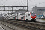 RABe 512 011-3 KISS durchfährt am 17.02.2025 den Bahnhof Rupperswil.