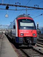 DTZ RABe 514 017 mit S7 fhrt in Rapperswil SG ein. 26. Juli 2009, 16:50