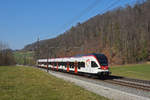 RABe 521 025, auf der S2, fährt Richtung Bahnhof Tecknau.