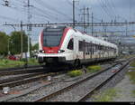 SBB - RABe 522 205 unterwegs in Pratteln am 2024.09.30 ... Standort des Fotografen ausserhalb der Geleise auf der Strasse