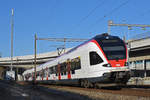 RABe 523 072, auf der S1, fährt Richtung Bahnhof SBB.