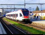 SBB - Triebzug RABe 523 031 bei der einfahrt im Bhf.