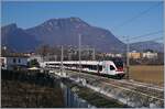 Der SBB TILO Flirt RABe 524 107 ist als S 50 zwischen Arcisate und P.M.Bevera bei der Kilometermarkierung 07 nach Bellinzona unterwegs.