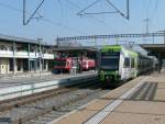 bls - Regio nach Neuchatel mit dem Triebzug RABe 535 120-0 im Bahnhof Ins am 06.03.2011    