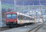 Ein RBDe 560 Pendel nach Ziegelbrcke fhrt an der neuen Haltestelle Chur Wiesental der RhB vorbei. (08.12.2007)