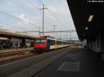 Eine NPZ-Dotra mit dem fhrenden Bt 50 85 29-35 924-4 durchfhrt am 8.4.2010 Zrich-Altstetten.