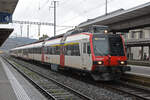 ABt NPZ Domino 50 85 39-43 858-2, auf der S29, wartet am 12.02.2024 beim Bahnhof Brugg.