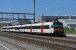 ABt NPZ Domino 50 85 39-43 890-5, auf der S29, fährt am 12.08.2024 beim Bahnhof Rupperswil ein.