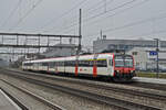 ABt NPZ Domino 50 85 39-43 806-1, auf der S 29, fährt am 17.02.2025 beim Bahnhof Rupperswil ein.