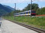 Regionalzug von Sion nach Brig fhrt am 16.8.2007 durch Eyholz