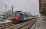 Ein NPZ RBDe 562 Pendelzug wird in Frasne als TGV-Anschlusszug nach Neuchâtel bereitgestellt.