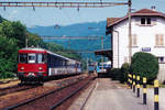 Oensingen Balsthal Bahn/OeBB.
Der ehemalige RM Pendelzug bestehend aus dem Hochleistungstriebwagen BDe 4/4ll 576 250 mit B 551 und ABt 991 wurde im Jahre 2005 durch einen  nigelnagelneuen  RBe Pendelzug ersetzt.
Der ehemalige SBB RBe 540 019-7 mit AB EW II 505 und BDt EW I 905 wurde bei der Ankunft in Oensingen sowie auf seiner ersten Fahrt nach Balsthal noch mit SBB-Anschrift verewigt.
Foto: Walter Ruetsch