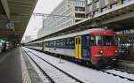 S24 20441 in Zrich HB, Gleis 51. Anstelle des DPZ verkehrt ein Doppel RBe Pendel, vorne im Bild der RBe 540 036-1, auf der anderen Seite der RBe 540 035-3, 11.12.2012.