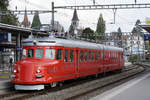 Roter Pfeil  CHURCHILL .
Anlässlich einer Sonderfahrt vom 16. November 2019 konnte der RAe 4/8 1021 mit Baujahr 1939 (1996) wieder einmal als sehr seltener Gast in der Westschweiz bewundert werden. Er ist in Zürich stationiert. Nach der Ankunft in Murten mit einer Reisegruppe von Genève auf Gleis 3 bot sich die Gelegenheit den fotogenen Oldtimer ab verschiedenen Standorten zu verewigen.
Foto: Walter Ruetsch 