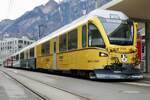 Der Allegra ABe 8/12 3514  Ahnenzug  am 26.12.23 auf dem Bahnhofplatz Chur.