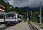 In Caux wartet der Rochers de Naye Bhe 4/8 304 auf die Abfahrt nach Montreux.