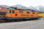 Interregio Cargolok Re 4/4 II 11320 abgestellt auf dem Verladebahnhof in Landquart.24.02.11    