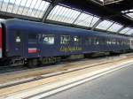 DB / City Night Line - Liegewagen Bvcmbz 61 80 59-90 037-2 im Hauptbahnhof Zrich am 26.08.2011